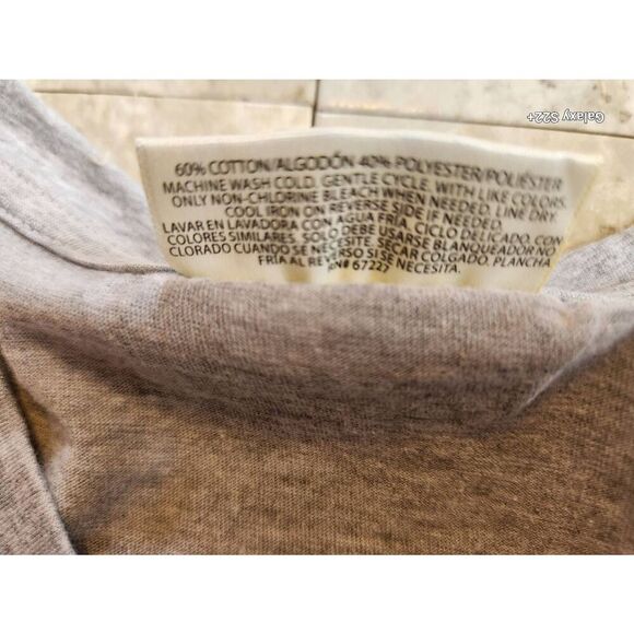 E34 Best Mom Ever t-shirt - Picture 3 of 5